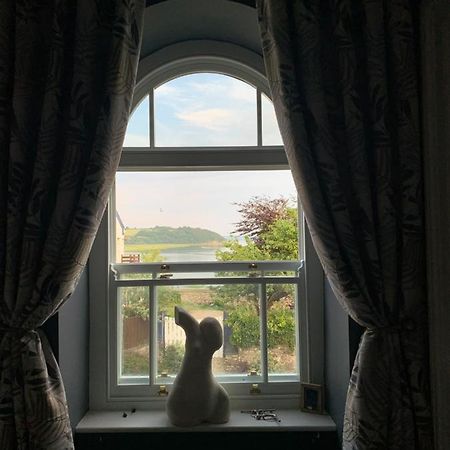 Dylan Thomas Sea View Bed and Breakfast Laugharne Exteriör bild